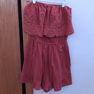 American Eagle sleeveless ruffled romper